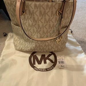 Michael Kors vanilla jet set signature tote